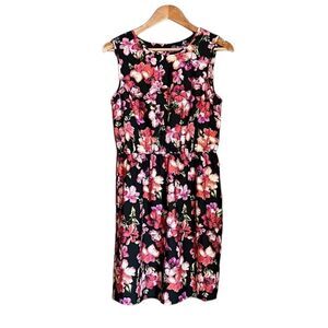 3 for $30!‎ Jolie floral pattern dress. Size 4